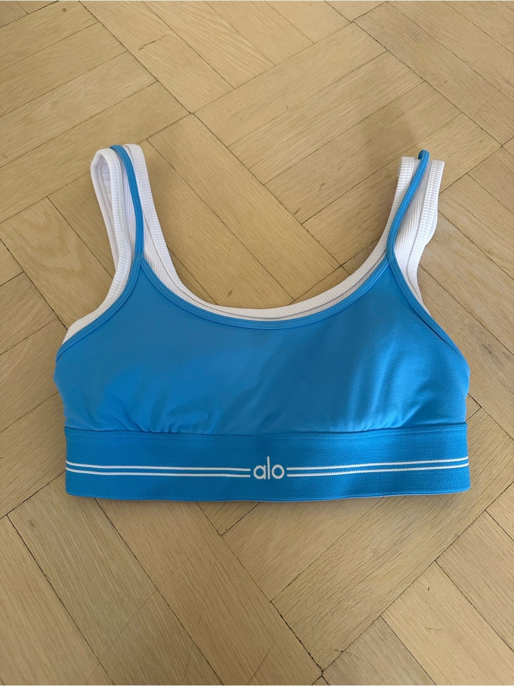 Alo Yoga Airbrush Better Together Bra Azure Blue / White Small